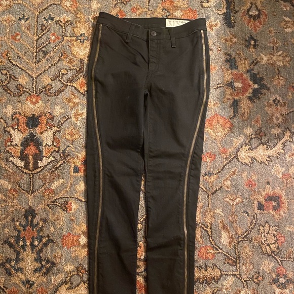 Rag and bone Jeans. Women’s size 25. High rise with side zip. - Picture 2 of 9